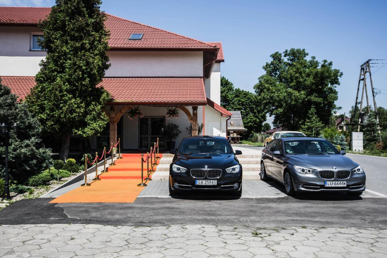 Orion Hotel Parczew Exterior foto